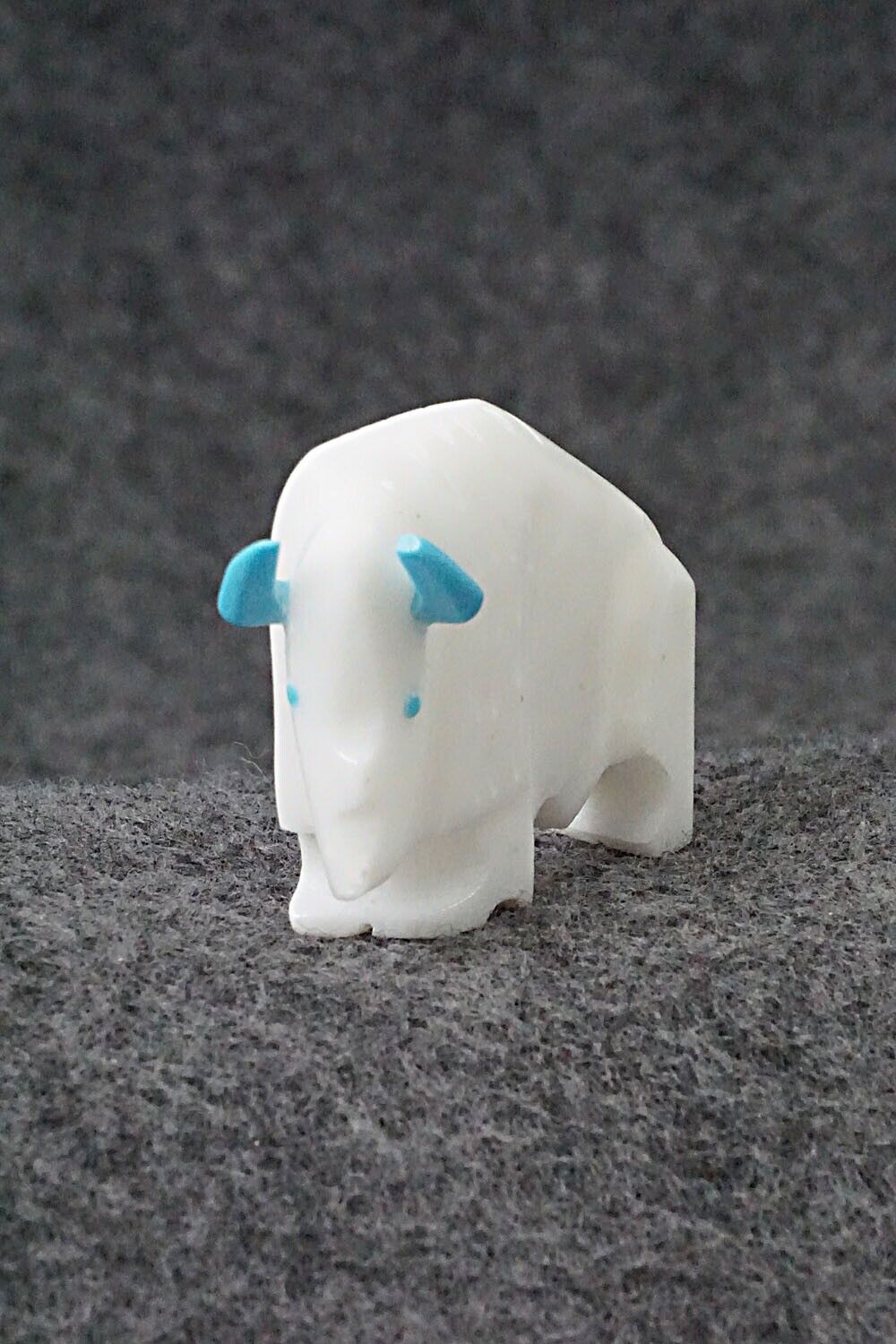 Buffalo Zuni Fetish Carving - Todd Etsate