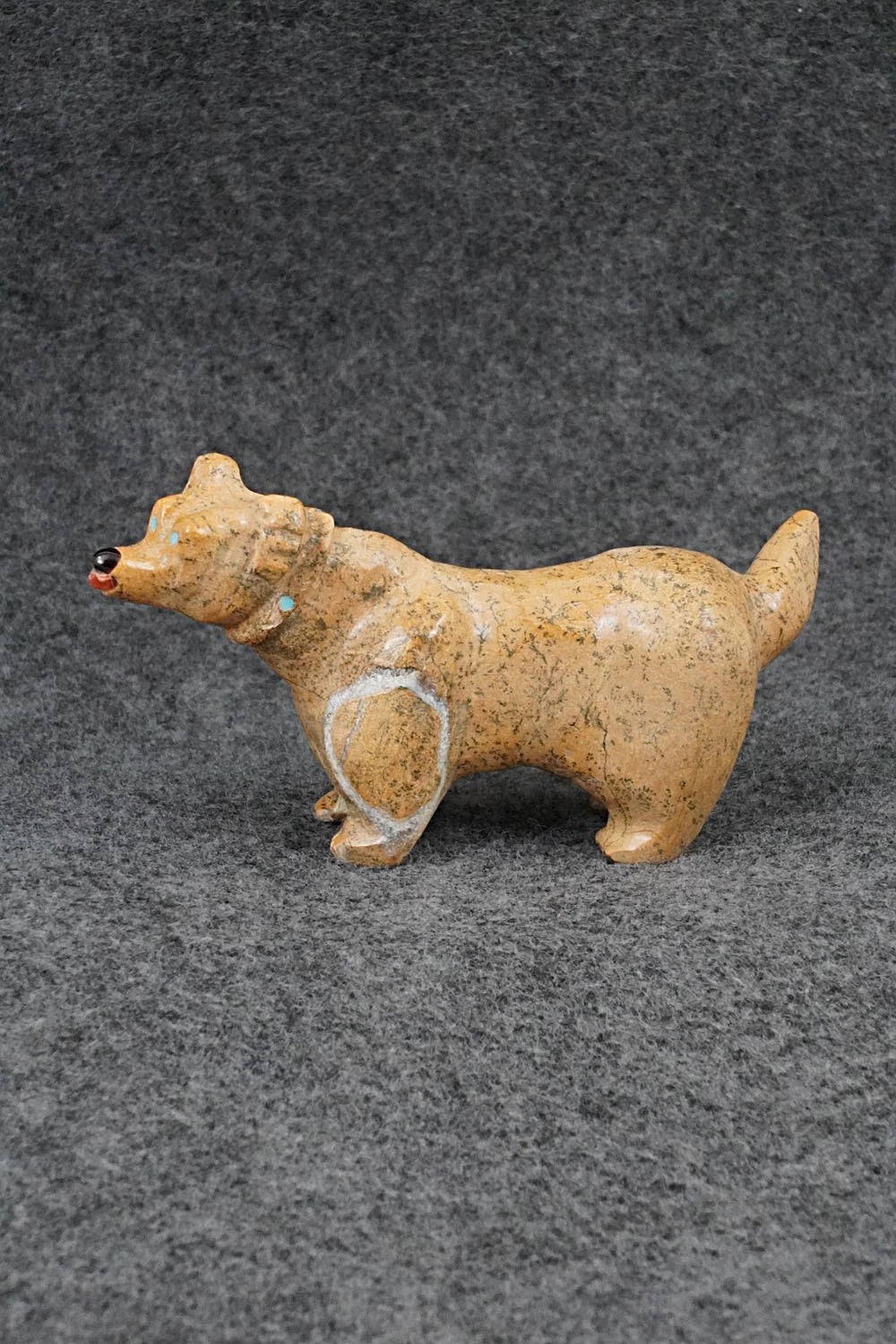 Dog Zuni Fetish Carving - Freddie Leekya
