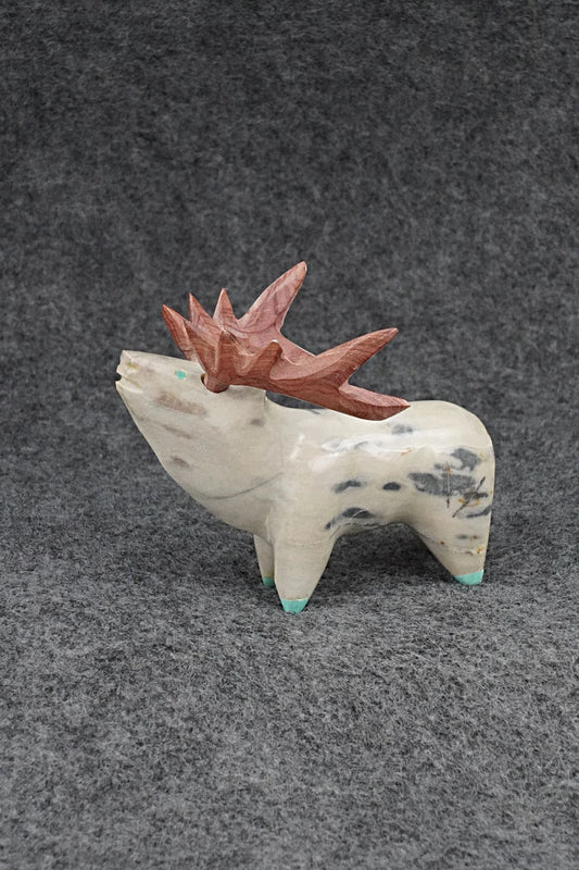 Moose Zuni Fetish Carving - Enrike Leekya