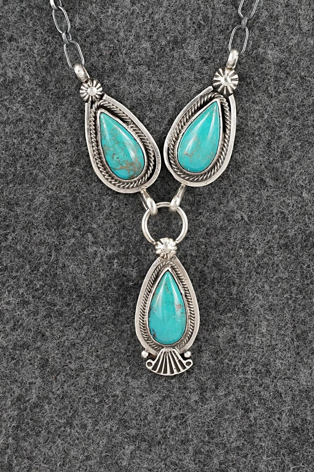 Turquoise & Sterling Silver Necklace - Verley Betone