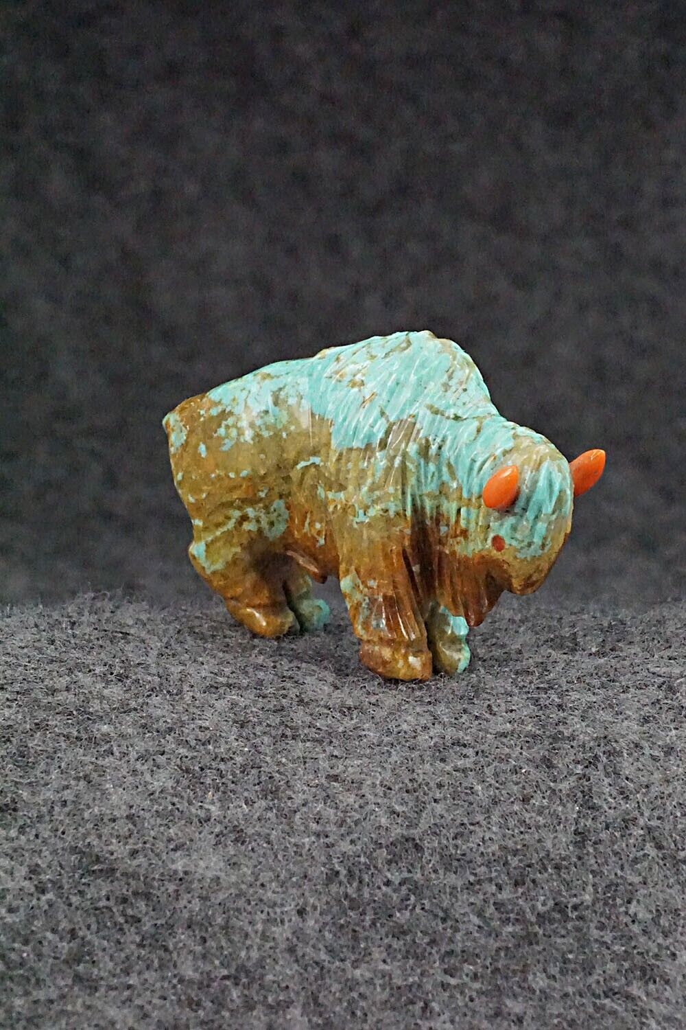Buffalo Zuni Fetish Carving - Andres Quandelacy