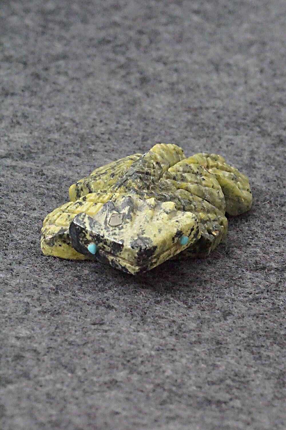 Horned Toad Zuni Fetish Carving - Carl Etsate
