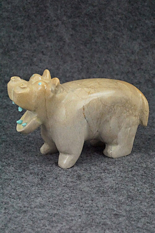 Hippo Zuni Fetish Carving - Enrike Leekya