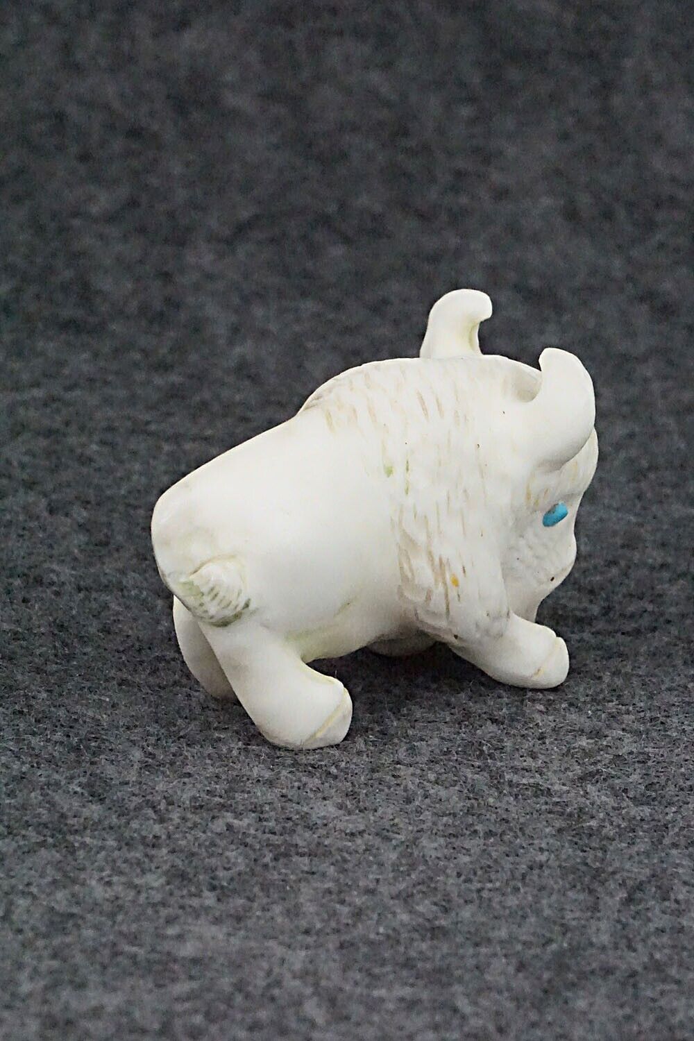 Buffalo Zuni Fetish Carving - Wilfred Cheama