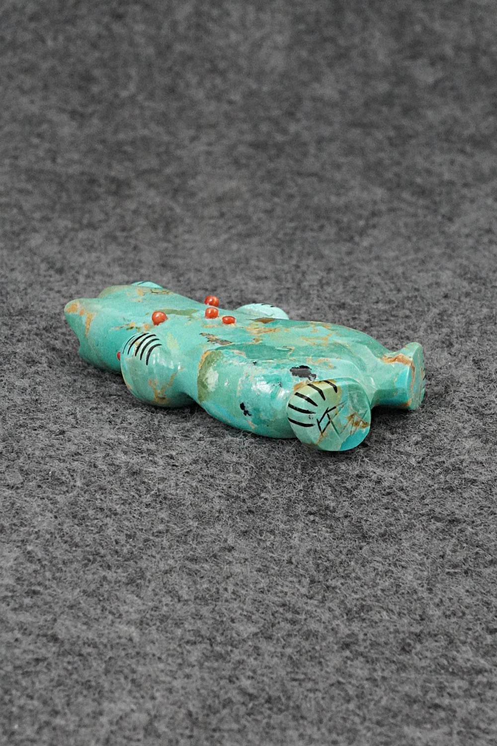Bear Zuni Fetish Carving - Claudia Peina