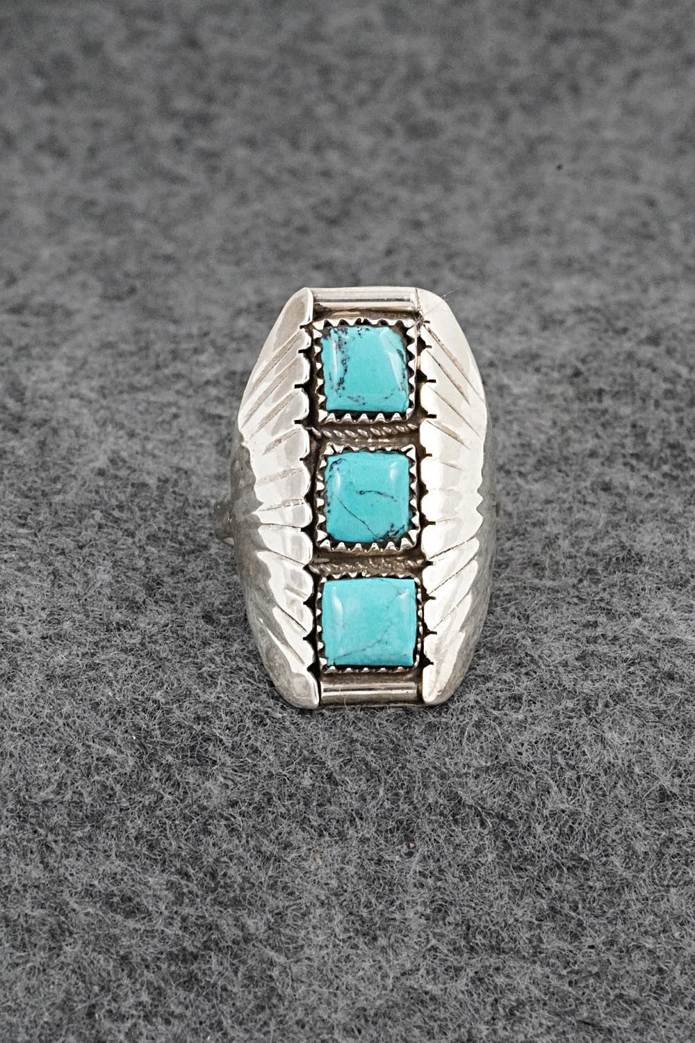 Turquoise & Sterling Silver Vintage Ring - Size 11