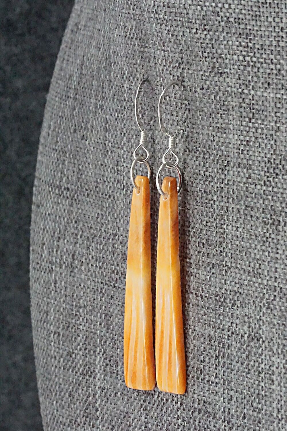 Spiny Oyster & Sterling Silver Earrings - Jesus Espino