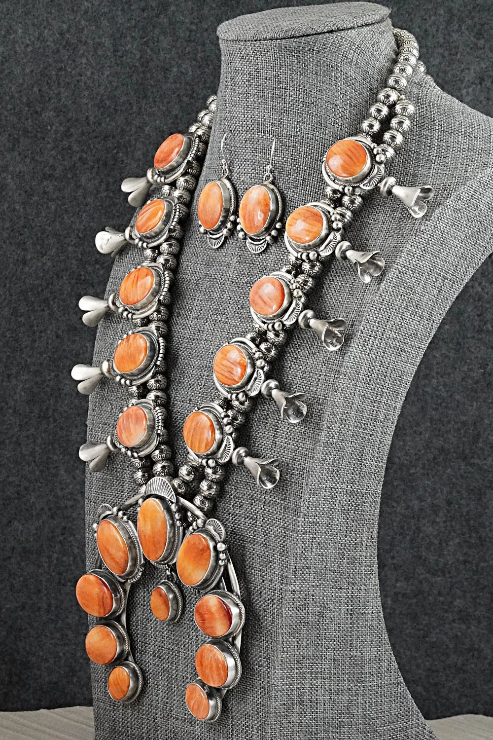 Spiny Oyster & Sterling Silver Squash Blossom Set - Paul Livingston