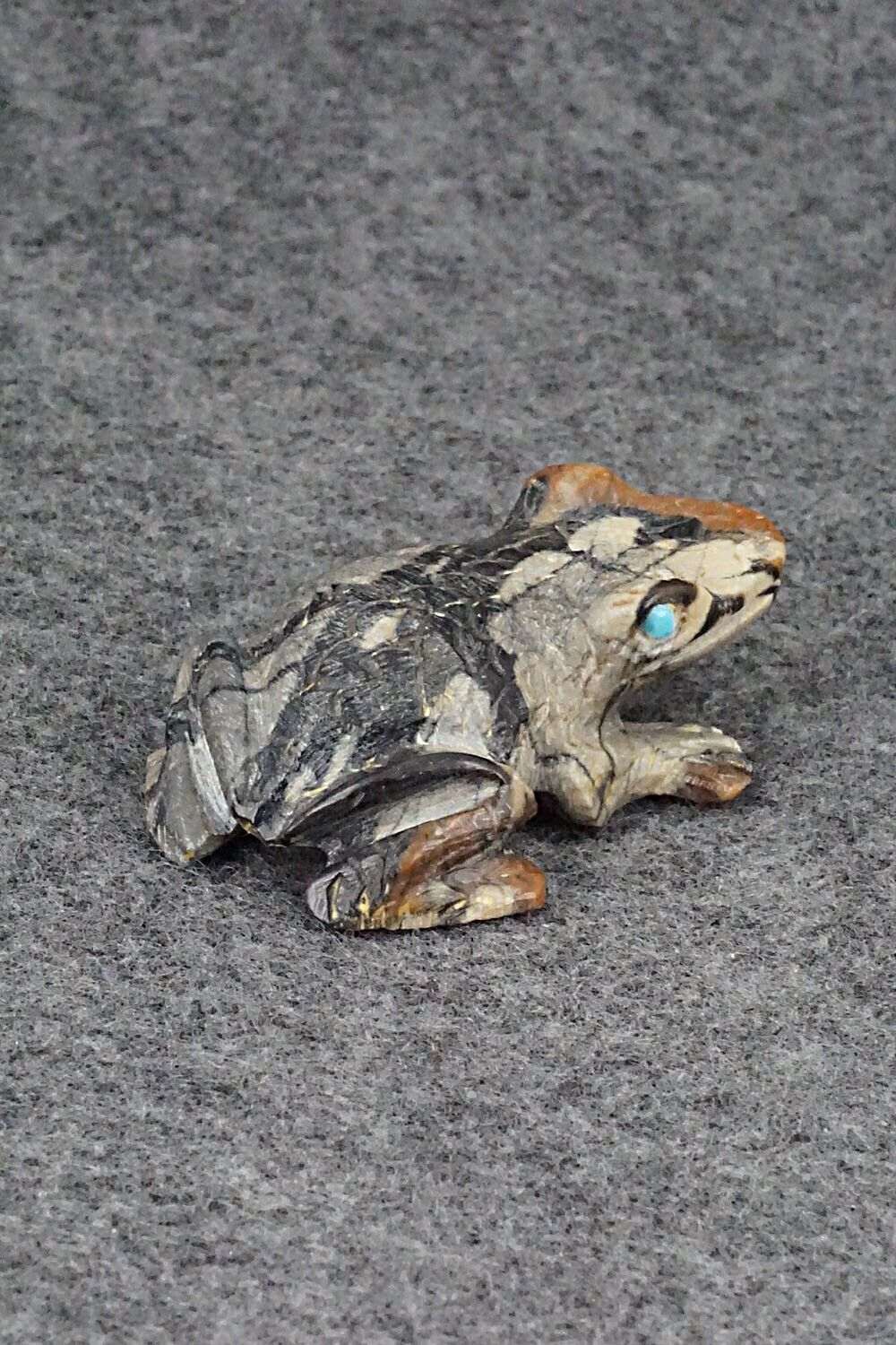 Frog Zuni Fetish Carving - Dana Malani