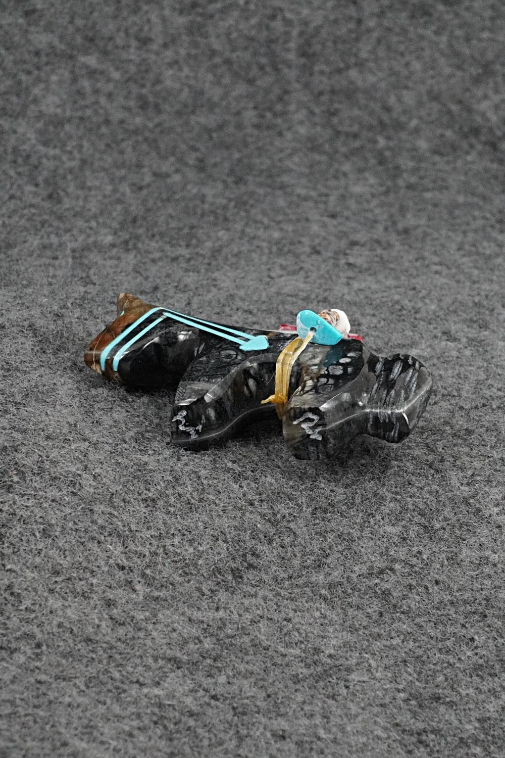 Horse Zuni Fetish Carving - Rodney Laiwakete