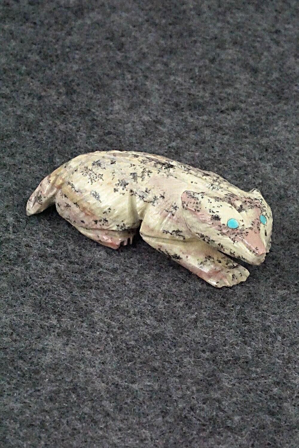 Badger Zuni Fetish Carving - Jonas Hustito