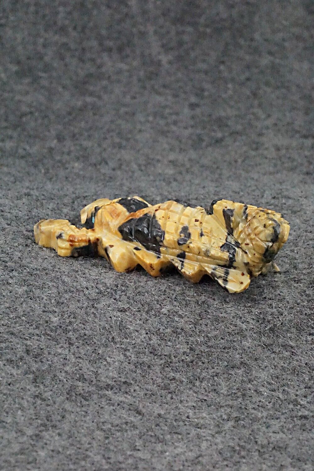 Scorpion Zuni Fetish Carving - Tony Mackel