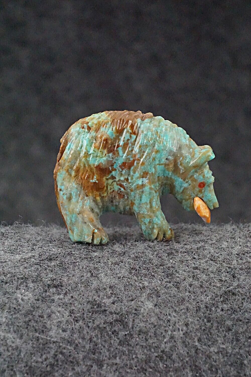 Bear with Fish Zuni Fetish Carving - Andres Quandelacy