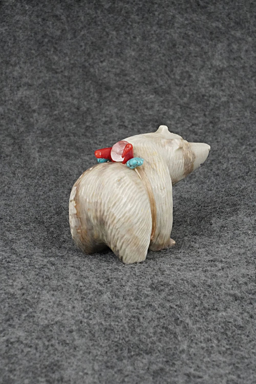 Bear Zuni Fetish Carving - Farlan & Paulette Quam