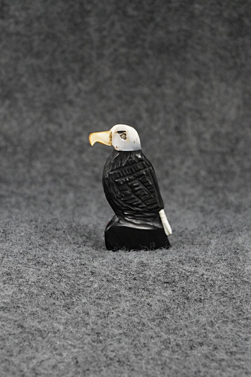 Bald Eagle Zuni Fetish Carving - Darrin Boone