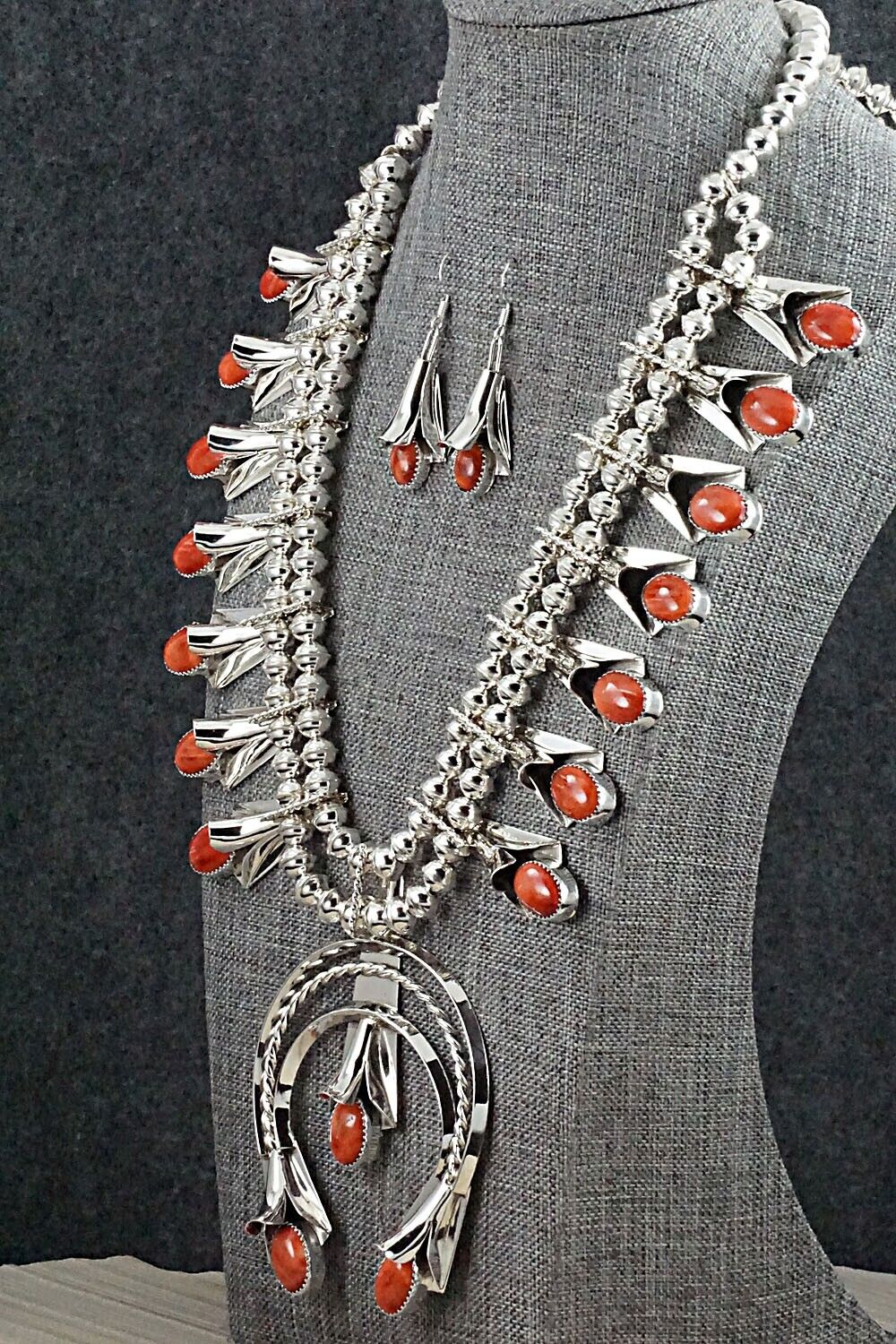 Spiny Oyster & Sterling Silver Squash Blossom Set - Louise Yazzie