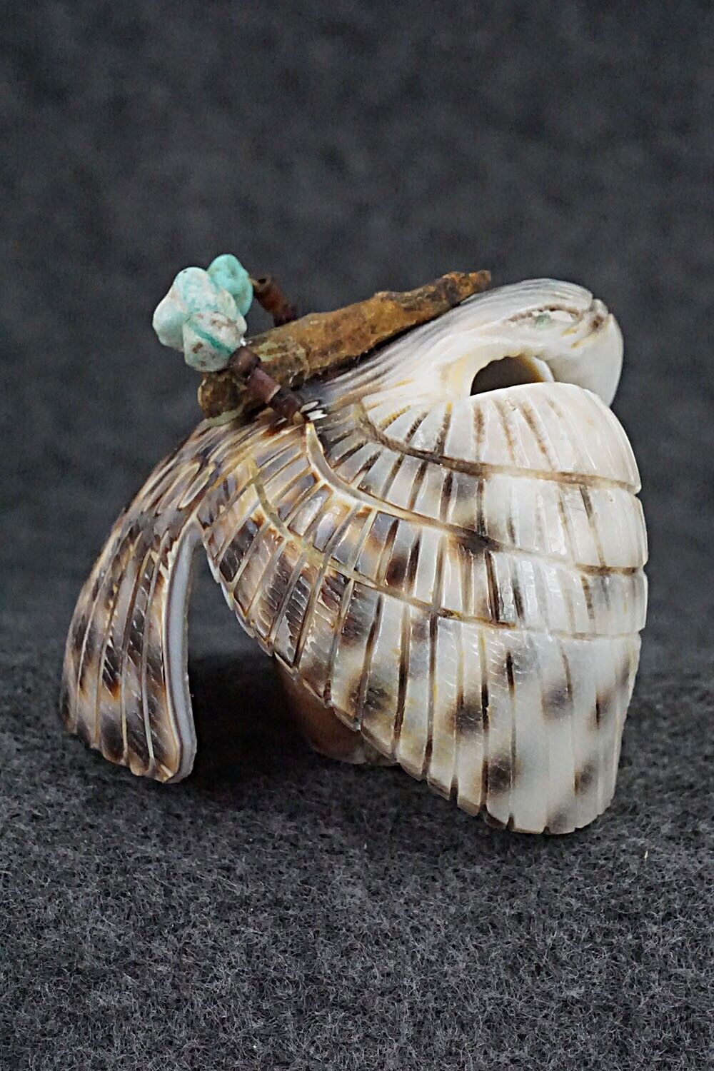 Eagle Zuni Fetish Carving - Byrston Bowannie