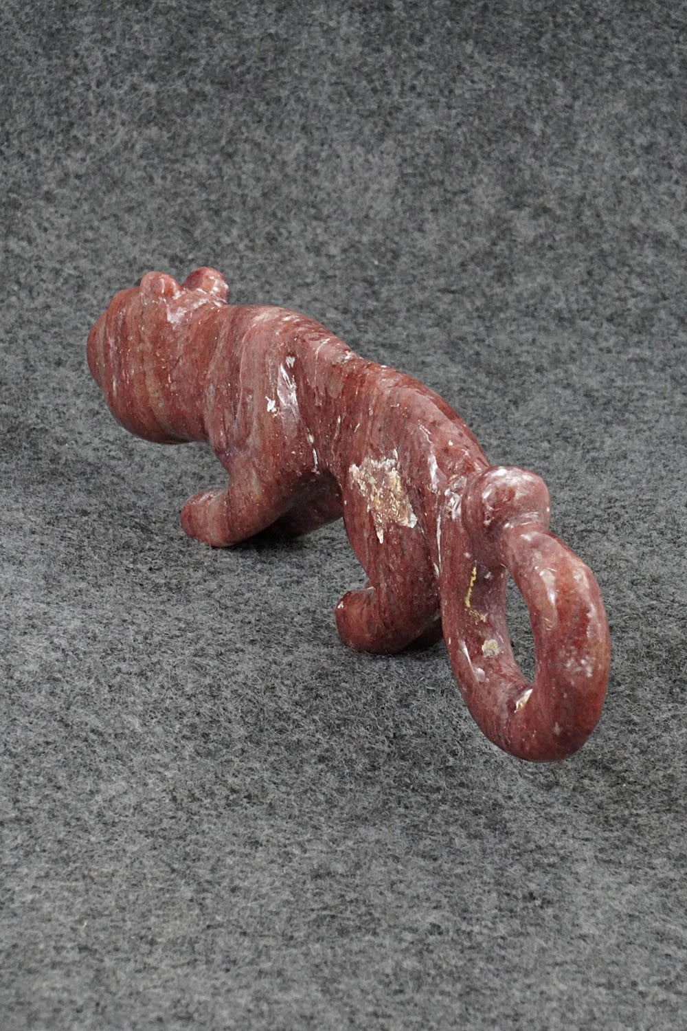 Mountain Lion Zuni Fetish Carving - Carlton Camasona
