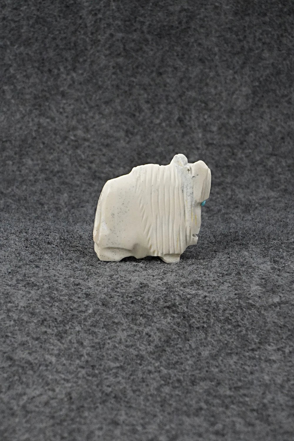 Buffalo Zuni Fetish Carving - Gilbert Lonjose