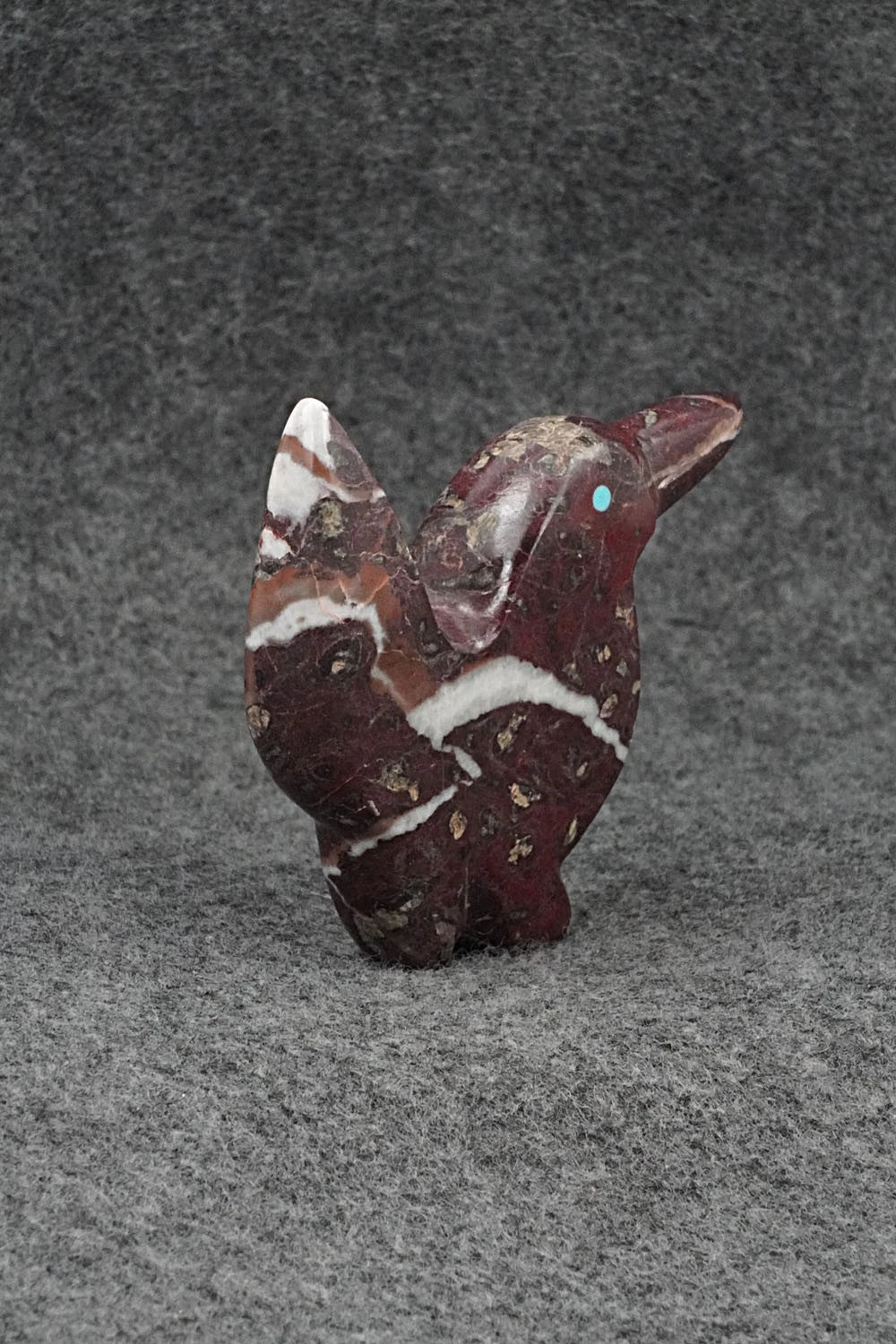 Humming Bird Zuni Fetish Carving - Kenric Laiwakete