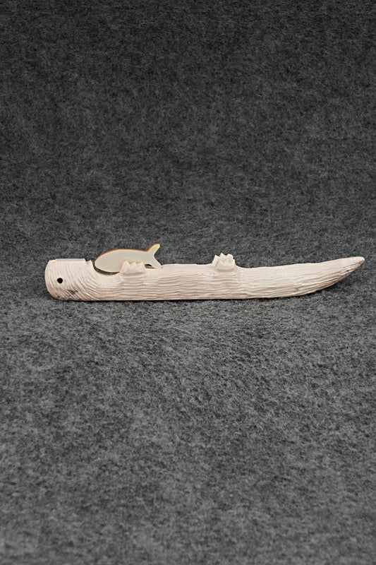 Otter Zuni Fetish Carving - Jesus Espino