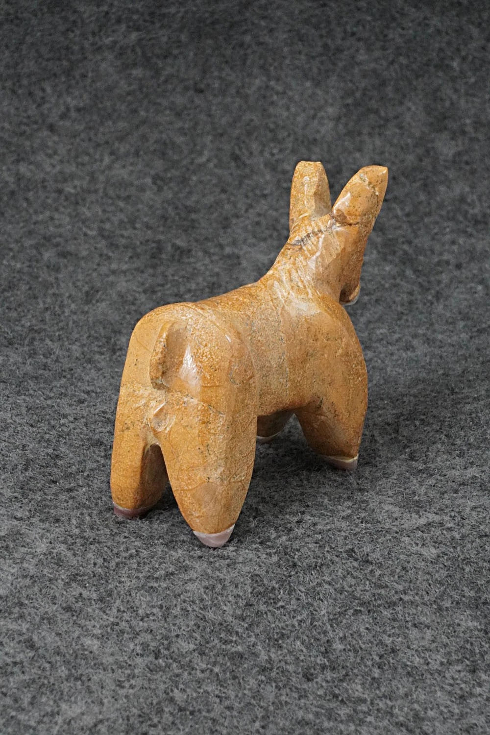 Donkey Zuni Fetish Carving - Freddie Leekya
