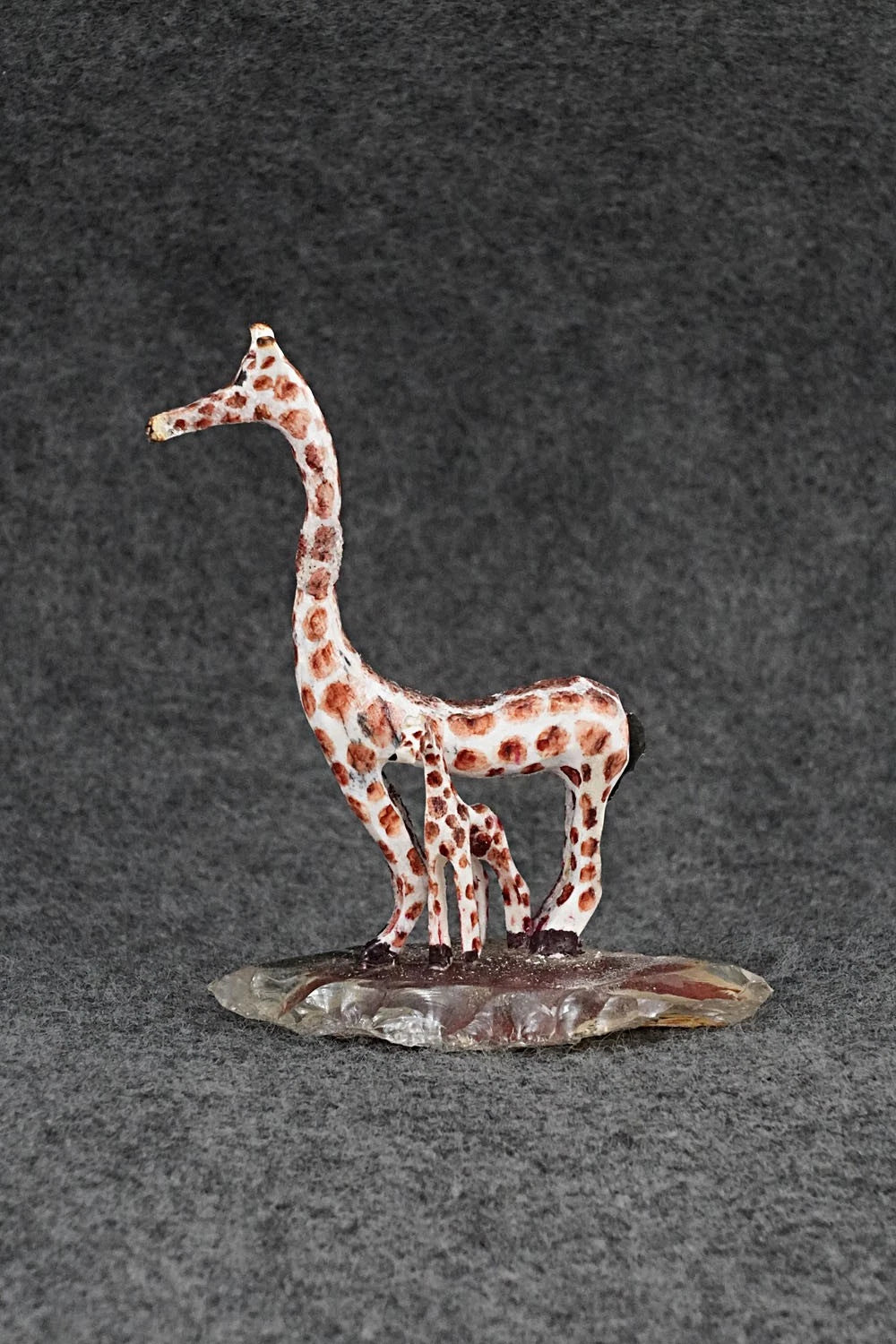 Giraffe Zuni Fetish Carving - Ruben Najara