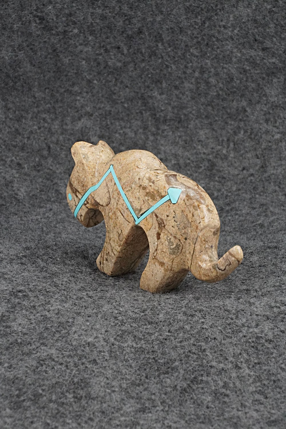 Mountain Lion Zuni Fetish Carving - Kenric Laiwakete