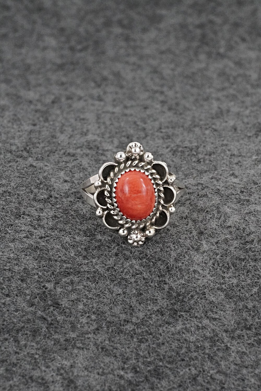 Spiny Oyster & Sterling Silver Ring - Frieda Martinez - Size 8.5