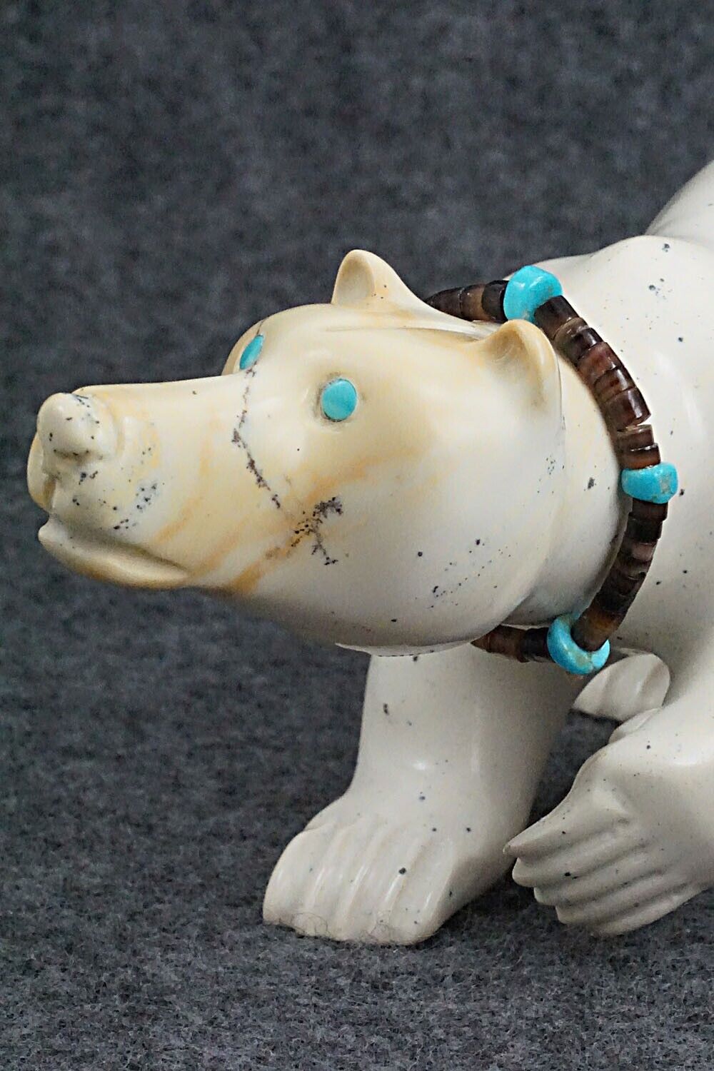 Bear Zuni Fetish Carving - Albert Eustace