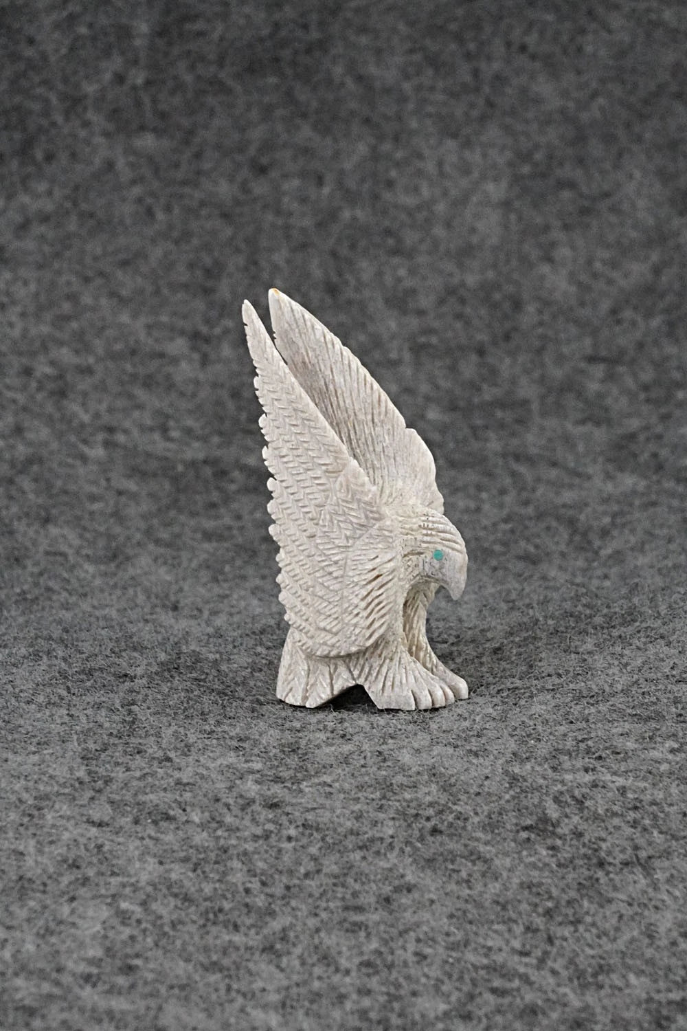 Eagle Zuni Fetish Carving - Justin Hustito