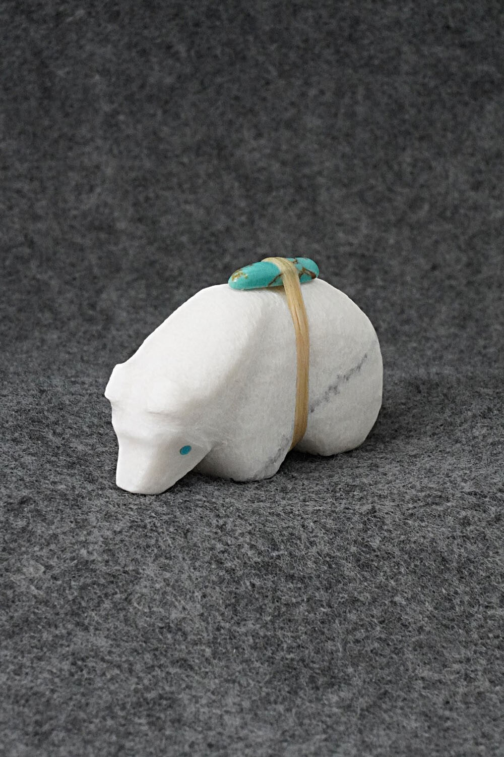 Bear Zuni Fetish Carving - Herbert Halate
