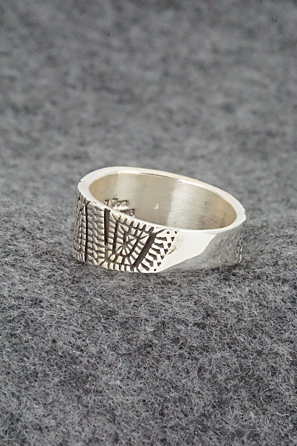 Sterling Silver Ring - Elgin Tom - Size 9.5
