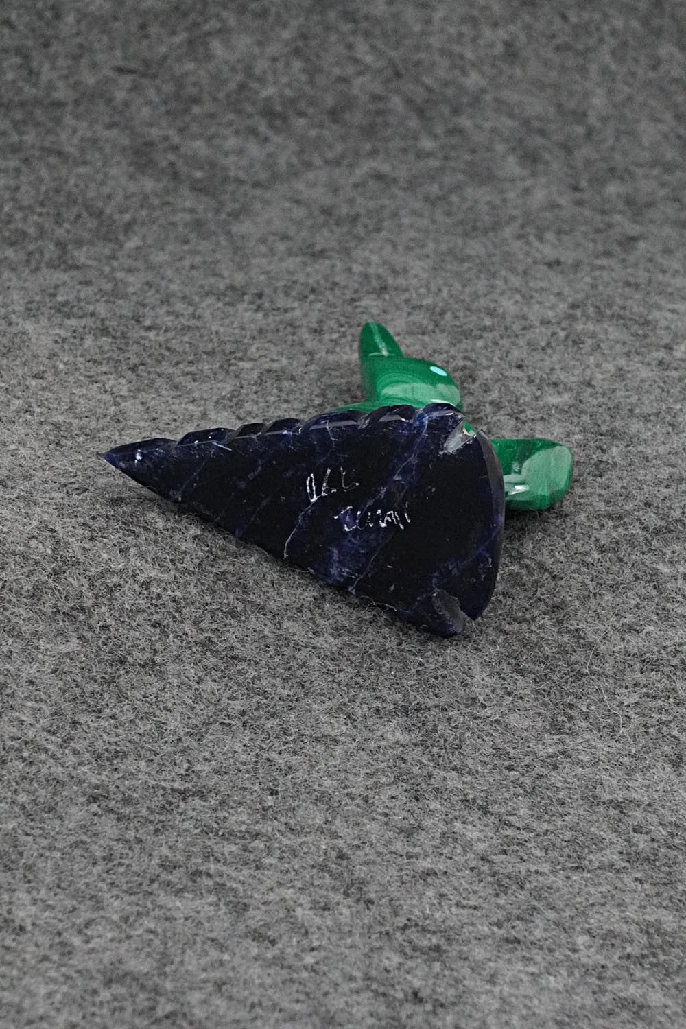 Humming Bird Zuni Fetish Carving - Kenric Laiwakete
