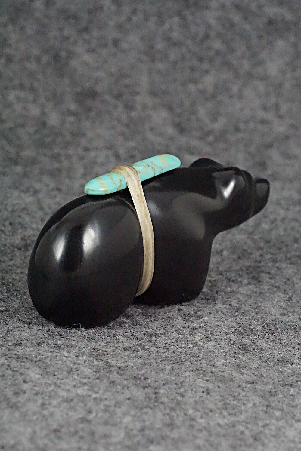 Bear Zuni Fetish Carving - Herbert Halate
