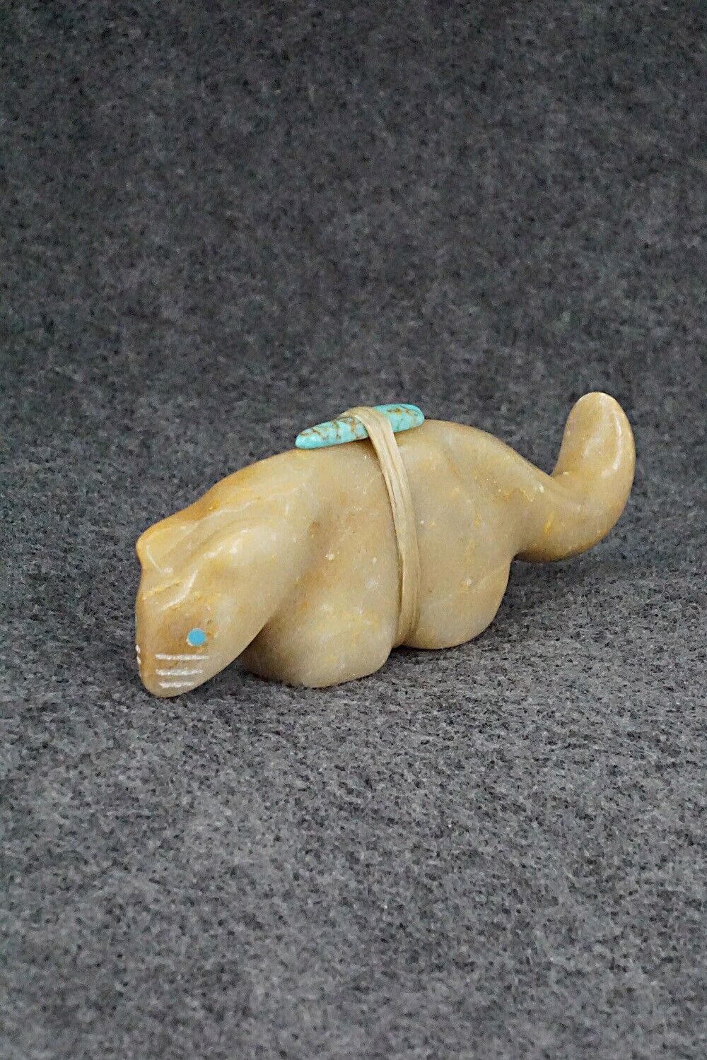 Mountain Lion Zuni Fetish Carving - Herbert Halate