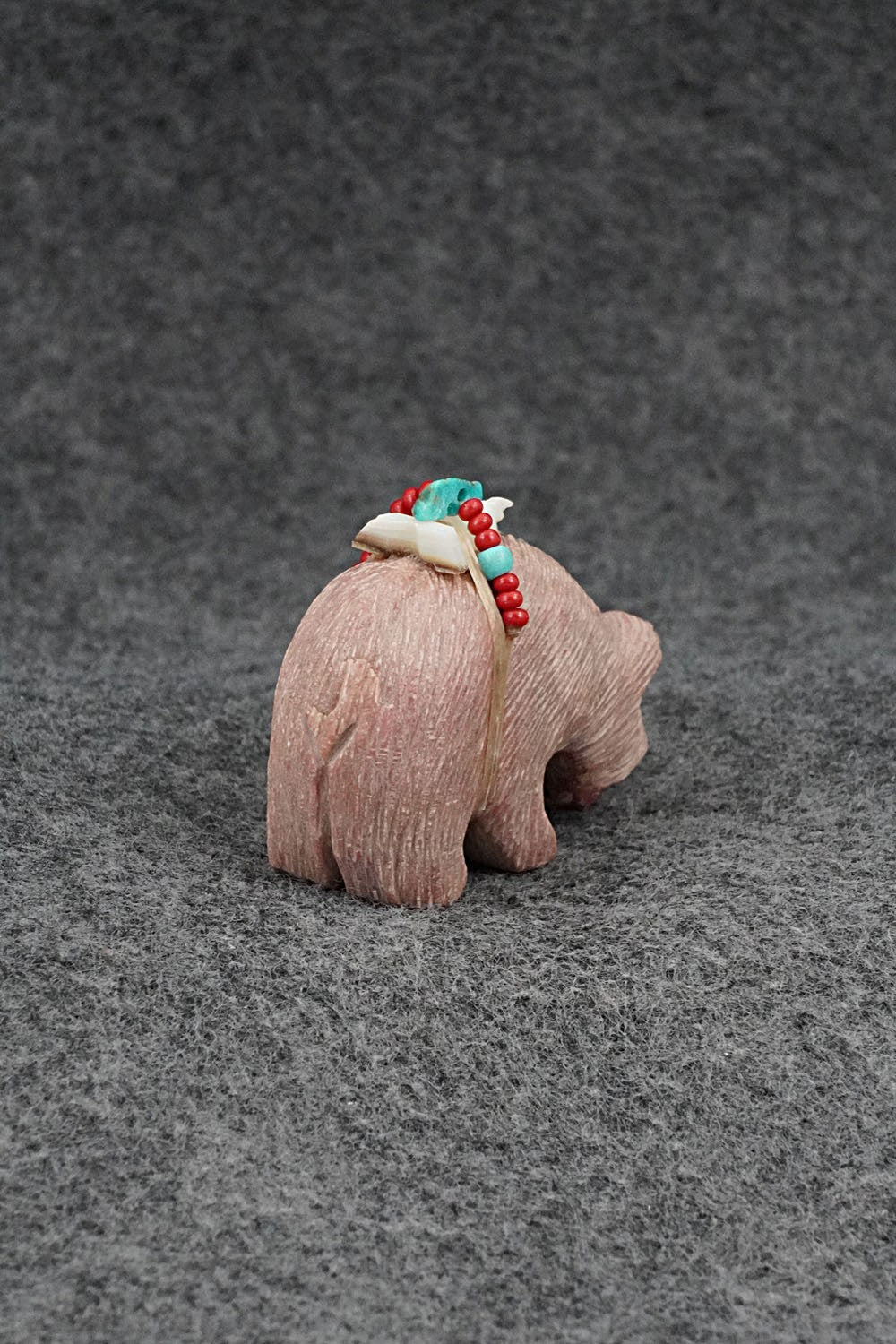 Bear Zuni Fetish Carving - Douglas Martza