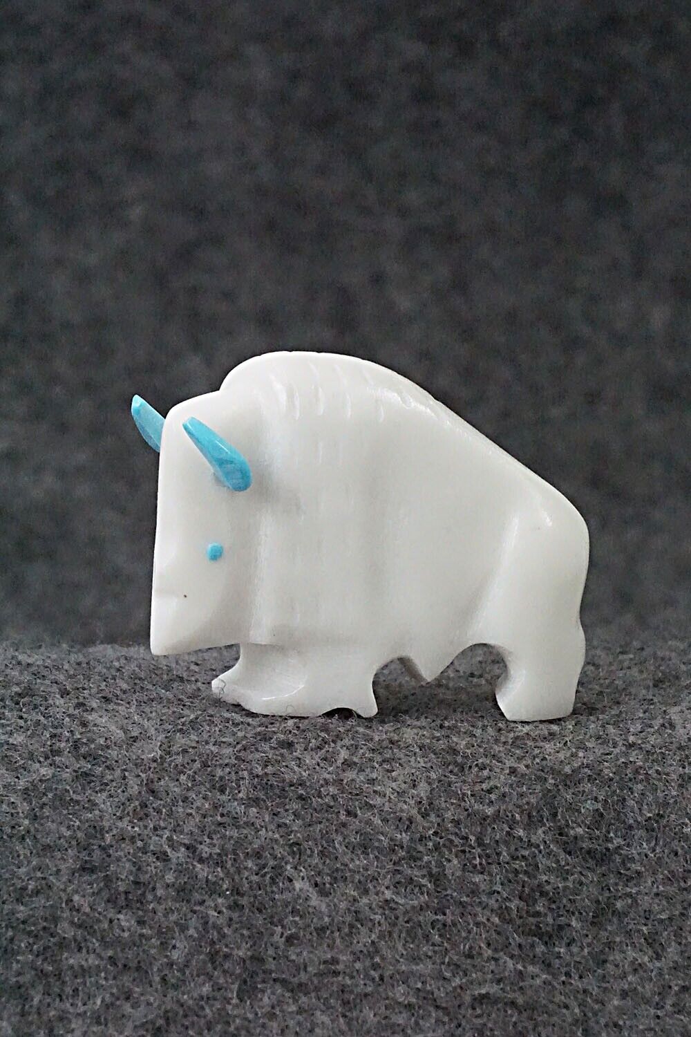 Buffalo Zuni Fetish Carving - Todd Etsate