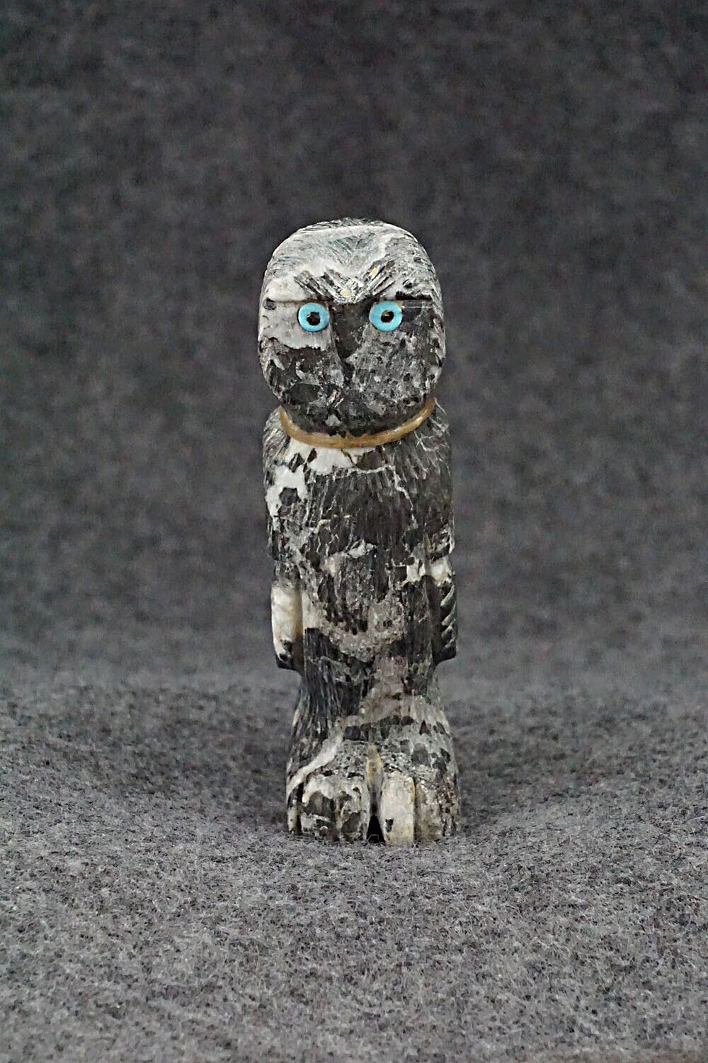 Owl Zuni Fetish Carving - Douglas Martza