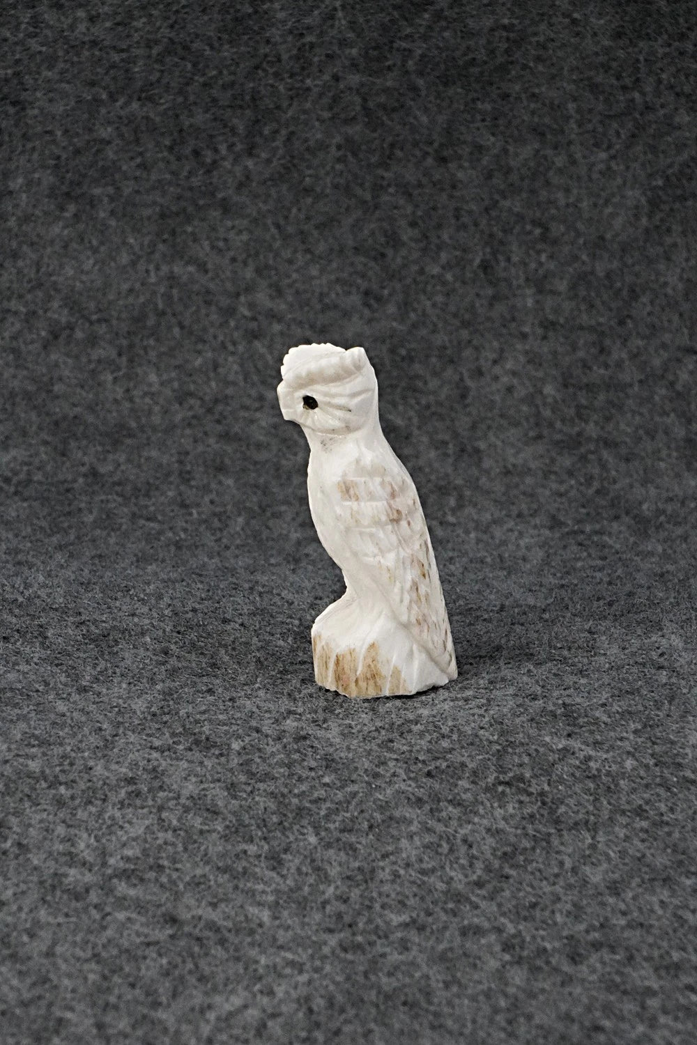 Owl Zuni Fetish Carving - Chris Peina