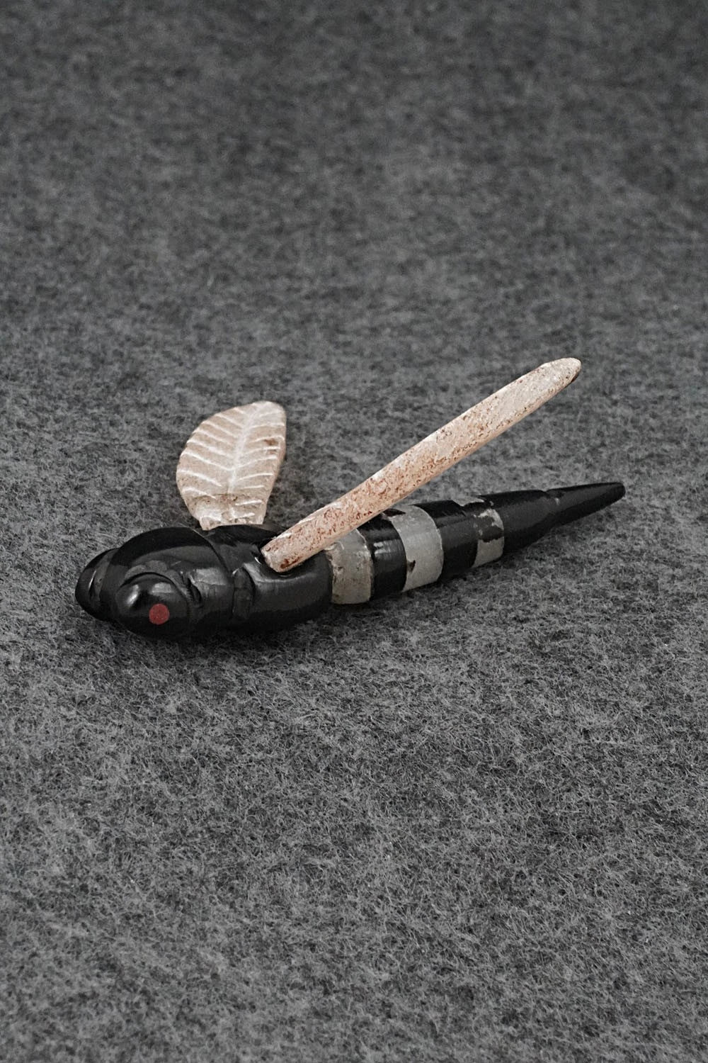 Bee Zuni Fetish Carving - Justin Red Elk