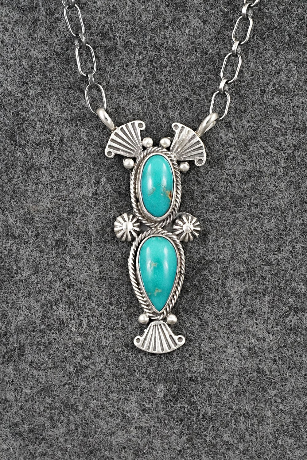 Turquoise & Sterling Silver Necklace - Verley Betone