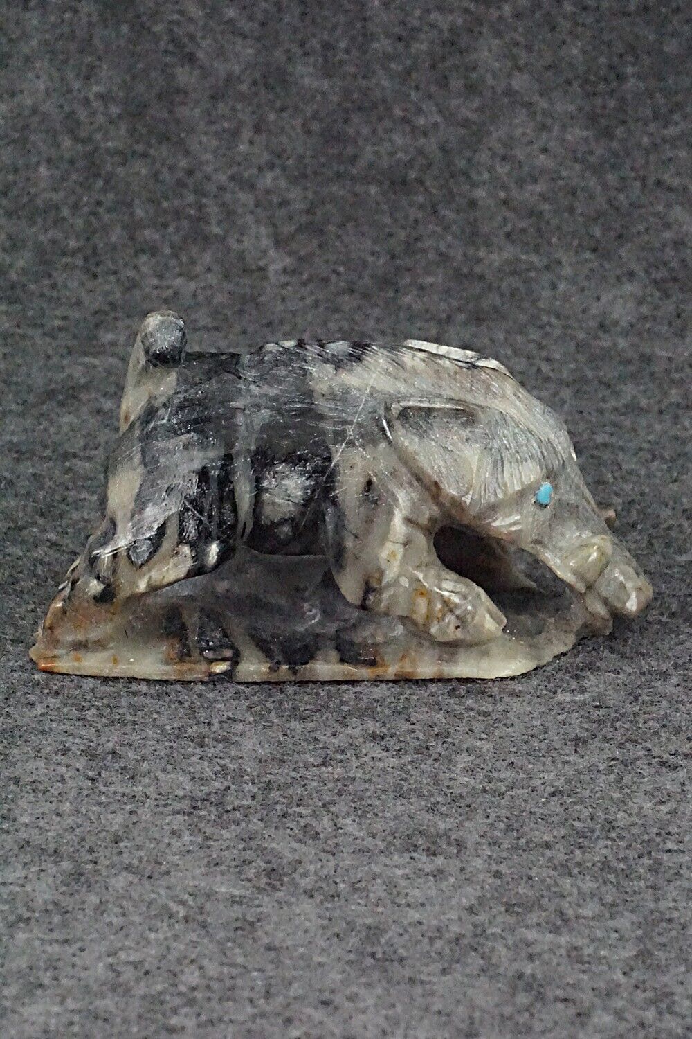 Boar Zuni Fetish Carving - Derrick Kaamasee