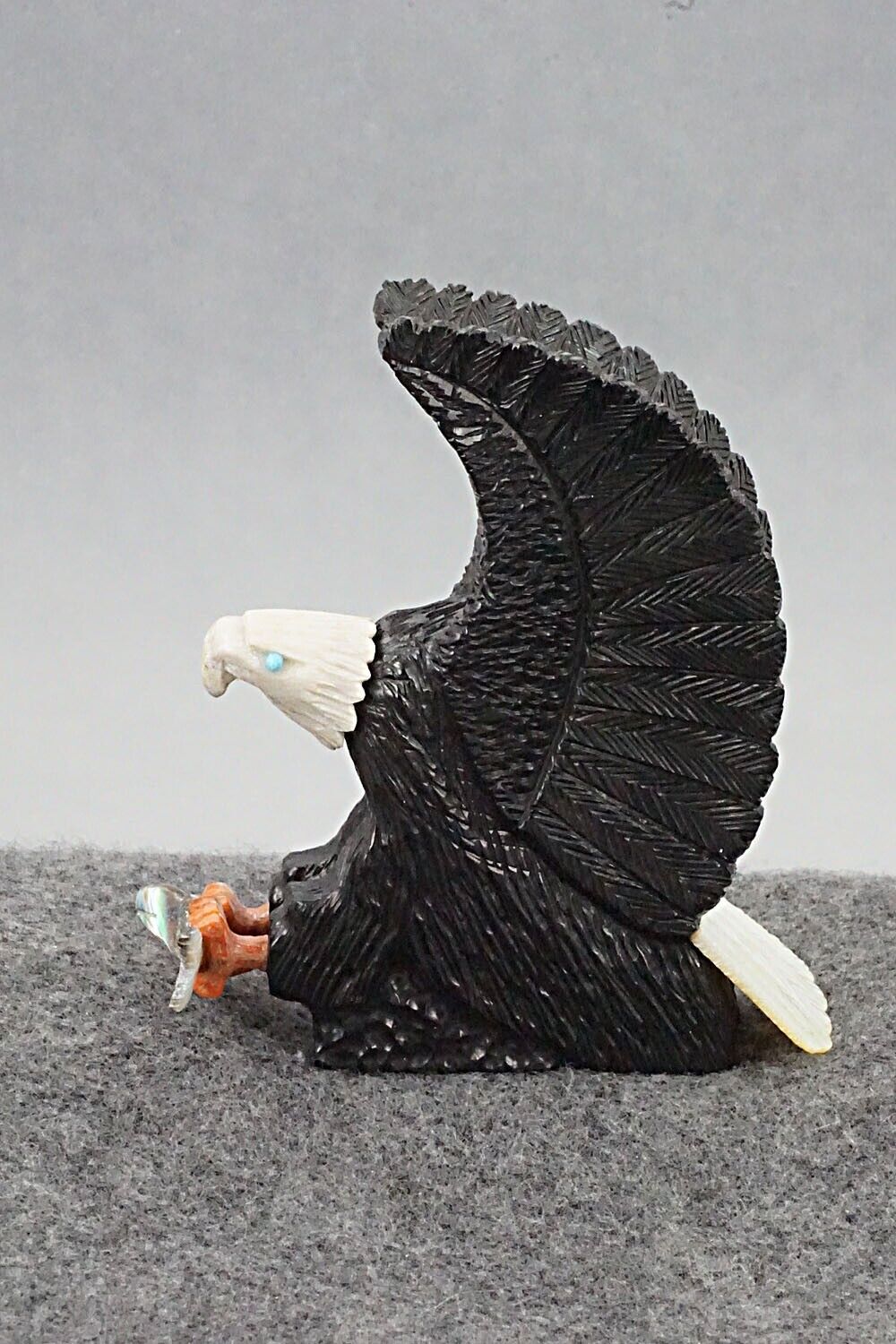 Bald Eagle w/Fish Zuni Fetish Carving - Mike Tucson