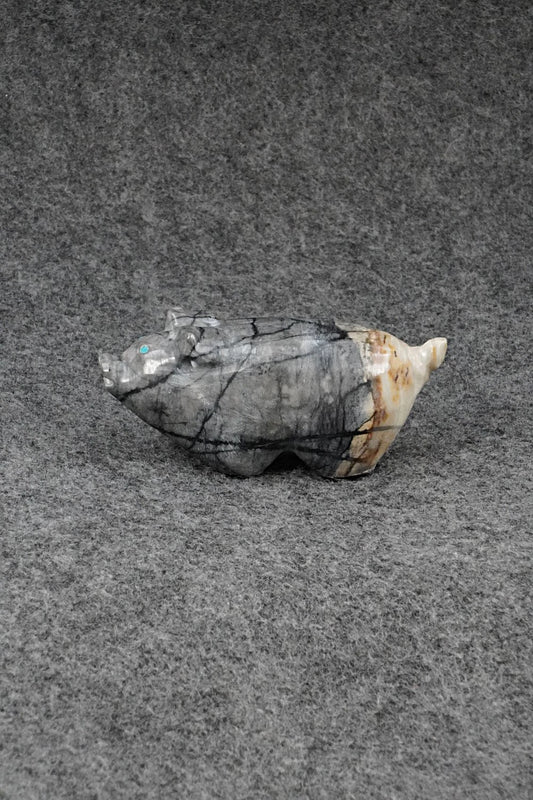 Pig Zuni Fetish Carving - Delvin Leekya