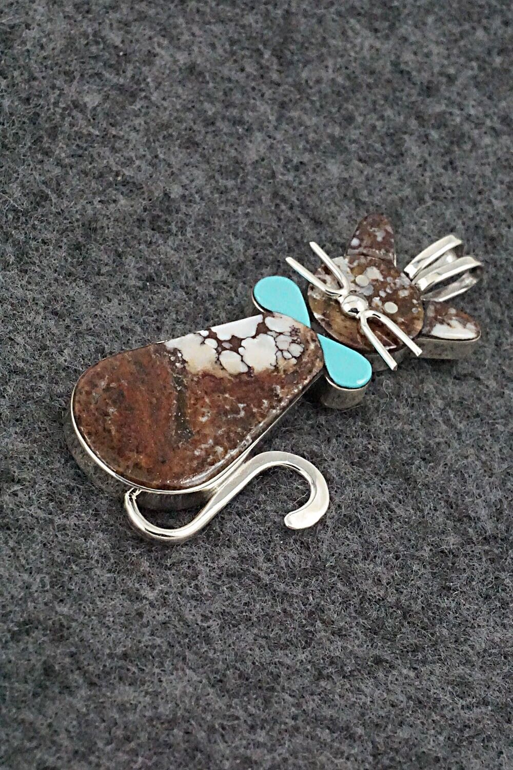Wild Horse, Turquoise & Sterling Silver Pendant - Leavus Ahiyite
