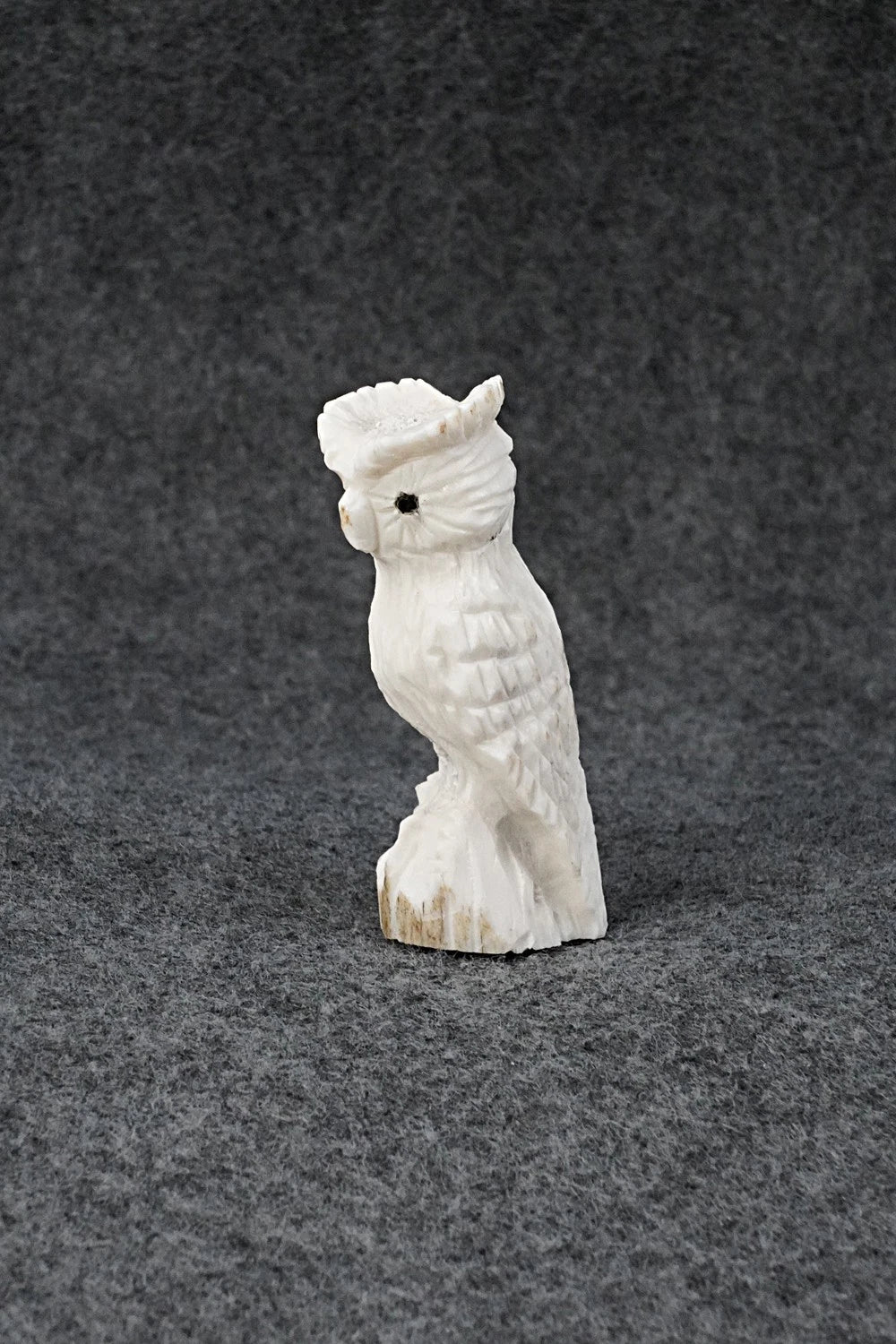 Owl Zuni Fetish Carving - Chris Peina