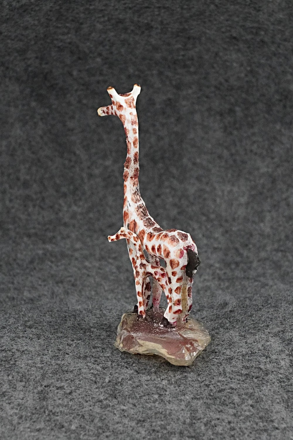 Giraffe Zuni Fetish Carving - Ruben Najara