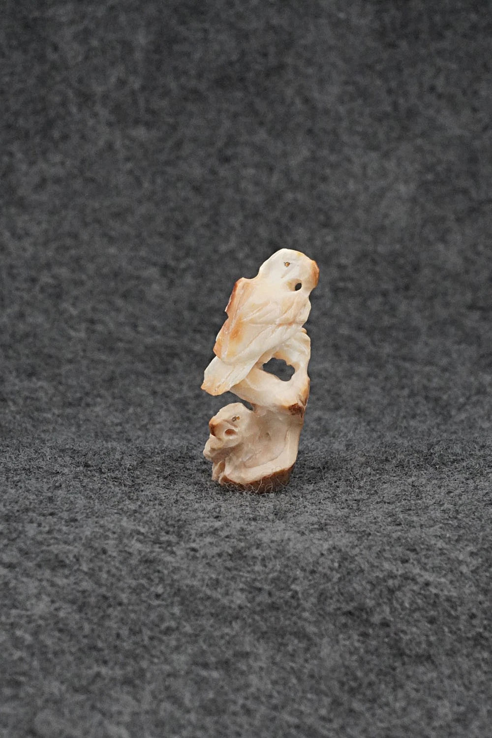 Eagle Zuni Fetish Carving - Ruben Najera