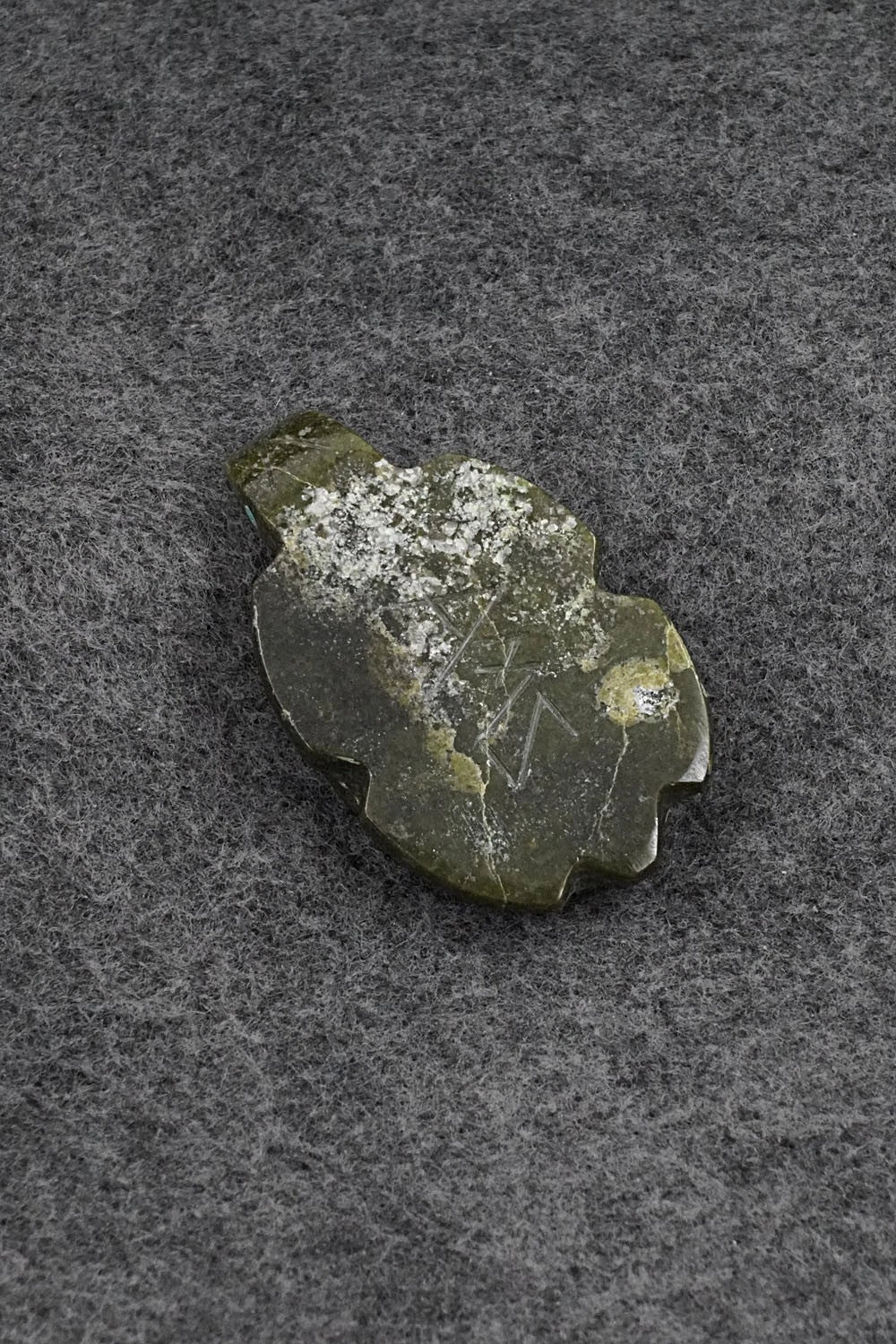 Turtle Zuni Fetish Carving - Amanda Siutza